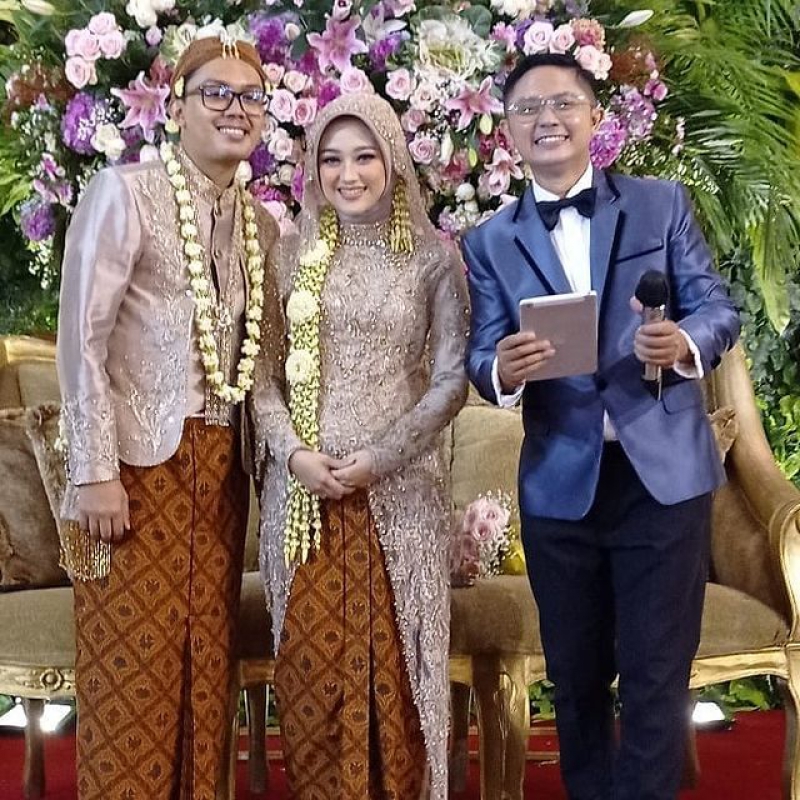 Happy Wedding Farobi Mutiara..Semoga Samawa Hapily Ever 