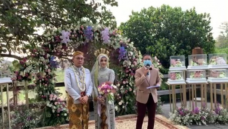The Wedding Of Enza & Idji...
After Banyak 
